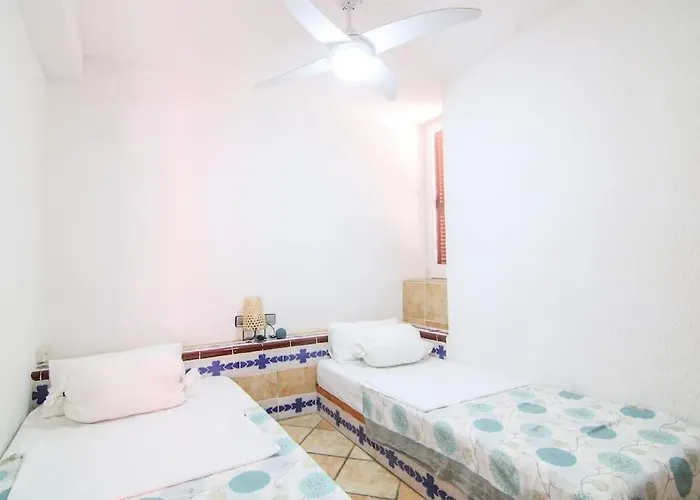 With Communal Pool Muralla Roja 0505 Apartment *