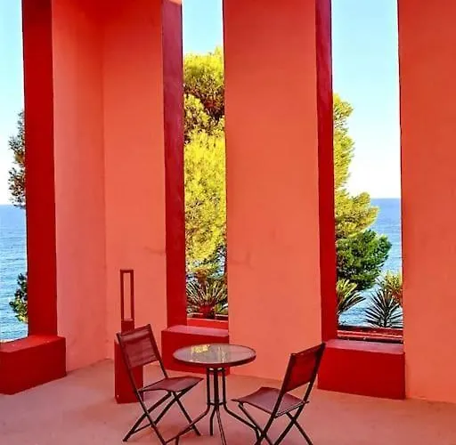 With Communal Pool Muralla Roja 0505